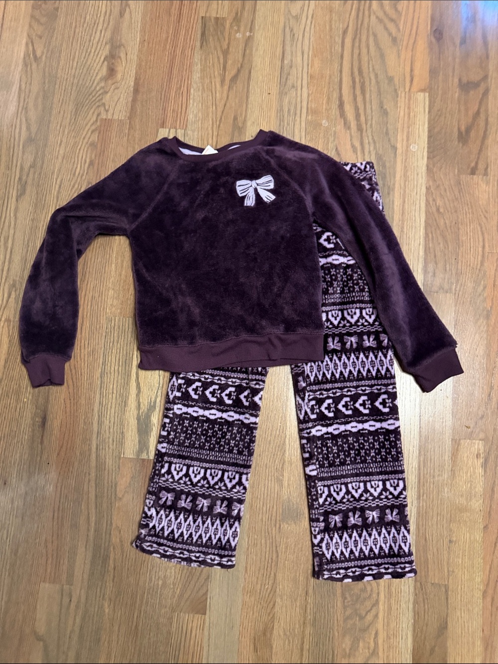 Cat & Jack Plush Two-Piece Pajama Set - Dark Purple & Light Purple